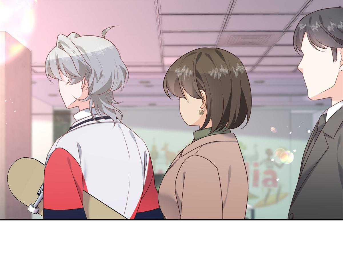 国民校草是女生秦漠全文漫画,第213话 秦漠对我女儿真不错1图