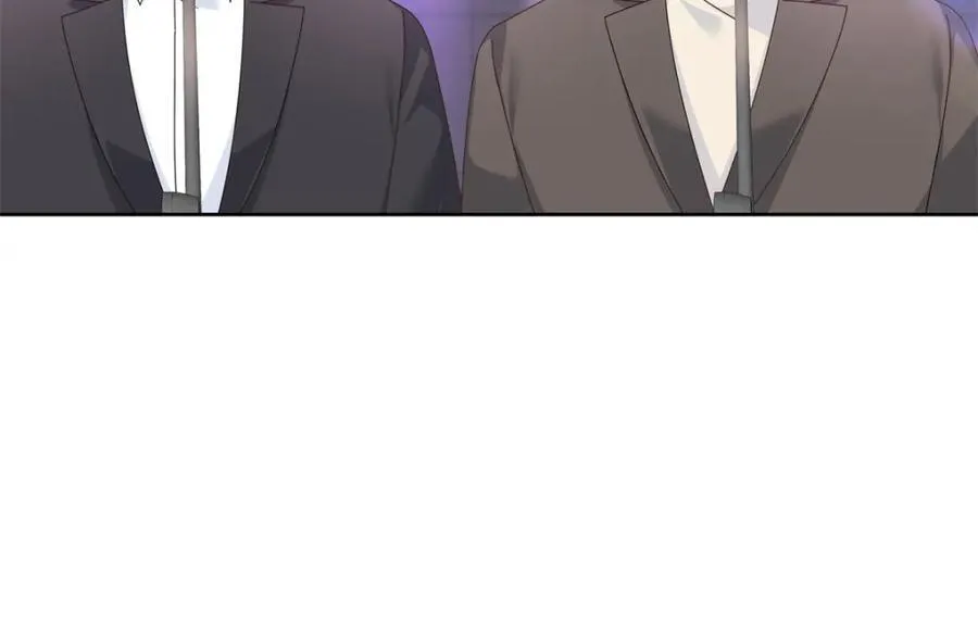 国民校草是女生秦漠全文漫画,447 好久不见1图
